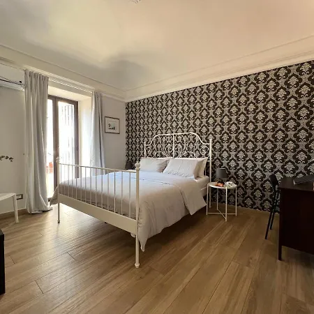 Emanuele Apartment *