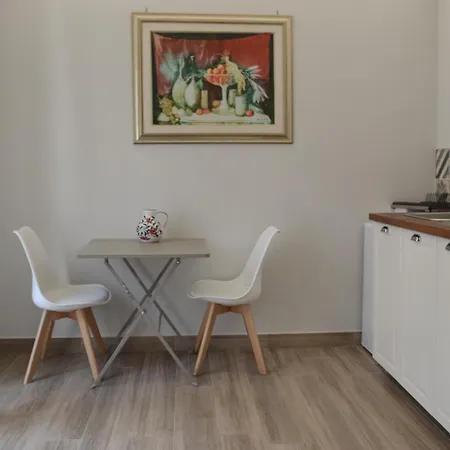 Apartment Emanuele *